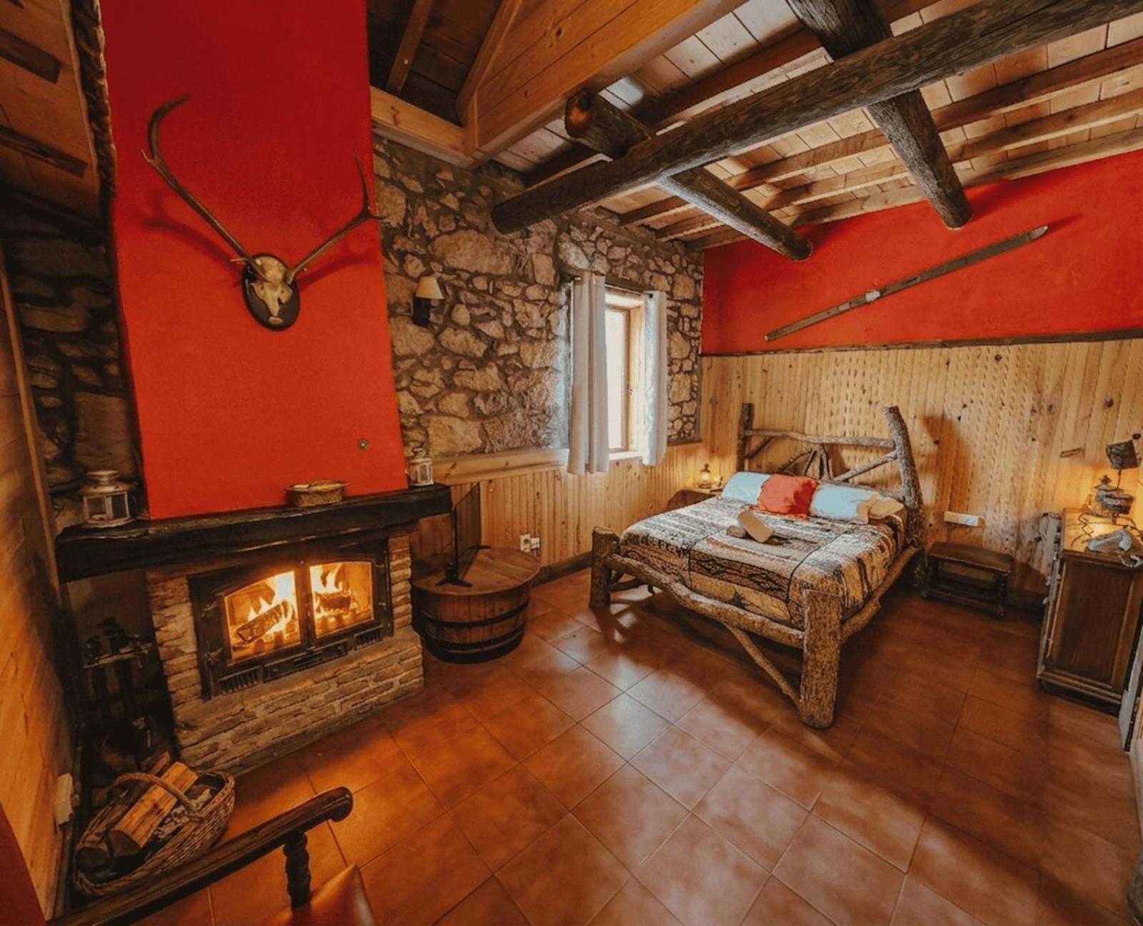 Standard Double Room Fireplace Private Bathroom,1769999961:JPEG